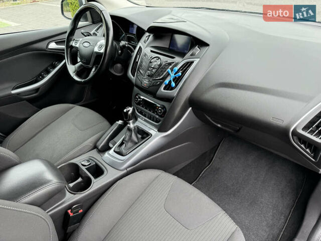 Форд Фокус 2014 в Стрые на Automoto.ua Серый Форд Фокус, объемом двигателя 1.6 л и пробегом 218 тыс. км за 8750 $, фото 35 на Automoto.ua