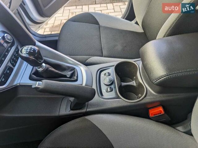 Сірий Форд Фокус, об'ємом двигуна 1.6 л та пробігом 286 тис. км за 8400 $, фото 35 на Automoto.ua