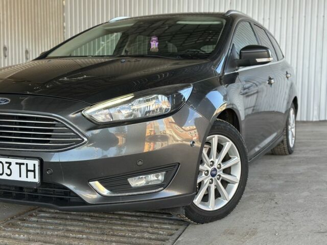 Серый Форд Фокус, объемом двигателя 1.6 л и пробегом 269 тыс. км за 8999 $, фото 2 на Automoto.ua