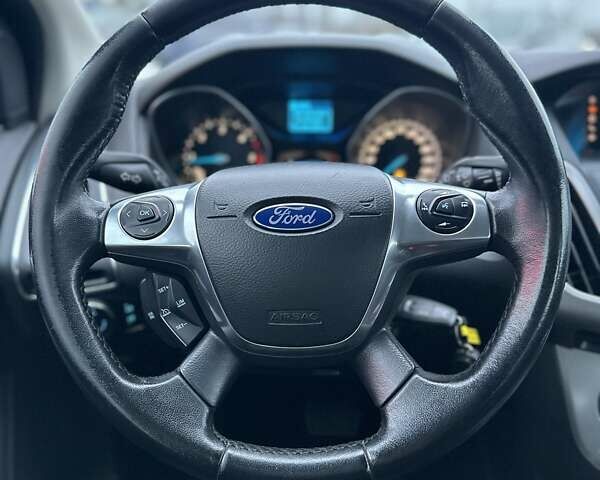 Серый Форд Фокус, объемом двигателя 2 л и пробегом 239 тыс. км за 8200 $, фото 23 на Automoto.ua