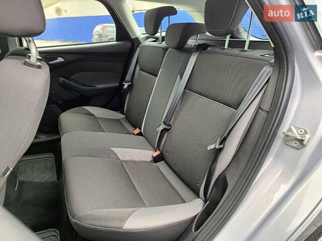 Серый Форд Фокус, объемом двигателя 1.6 л и пробегом 236 тыс. км за 6900 $, фото 19 на Automoto.ua