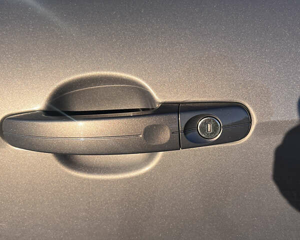 Серый Форд Фокус, объемом двигателя 2 л и пробегом 243 тыс. км за 9150 $, фото 30 на Automoto.ua