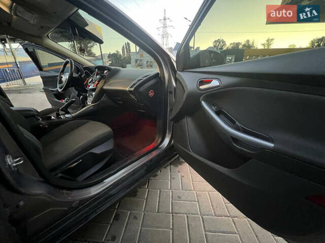 Форд Фокус 2014 в Киеве на Automoto.ua Серый Форд Фокус, объемом двигателя 2 л и пробегом 243 тыс. км за 8700 $, фото 15 на Automoto.ua