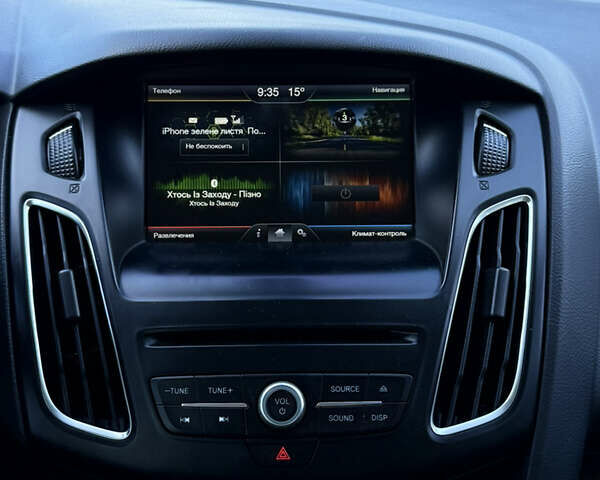 Серый Форд Фокус, объемом двигателя 1.5 л и пробегом 314 тыс. км за 8000 $, фото 9 на Automoto.ua