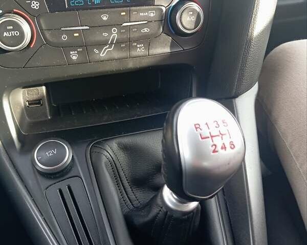 Сірий Форд Фокус, об'ємом двигуна 1.6 л та пробігом 224 тис. км за 8500 $, фото 21 на Automoto.ua