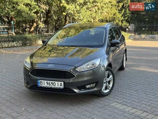 Сірий Форд Фокус, об'ємом двигуна 1 л та пробігом 148 тис. км за 8200 $, фото 4 на Automoto.ua