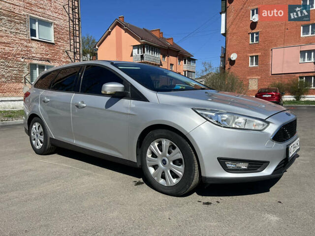 Форд Фокус 2015 у Коломые на Automoto.ua Сірий Форд Фокус, об'ємом двигуна 1.6 л та пробігом 240 тис. км за 8700 $, фото 3 на Automoto.ua