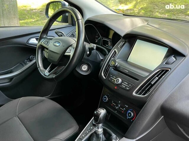 Сірий Форд Фокус, об'ємом двигуна 1.5 л та пробігом 268 тис. км за 8490 $, фото 27 на Automoto.ua