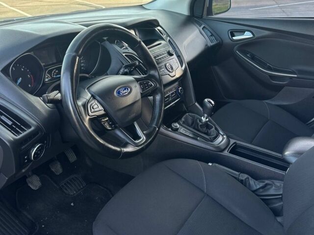 Сірий Форд Фокус, об'ємом двигуна 0 л та пробігом 229 тис. км за 8300 $, фото 6 на Automoto.ua