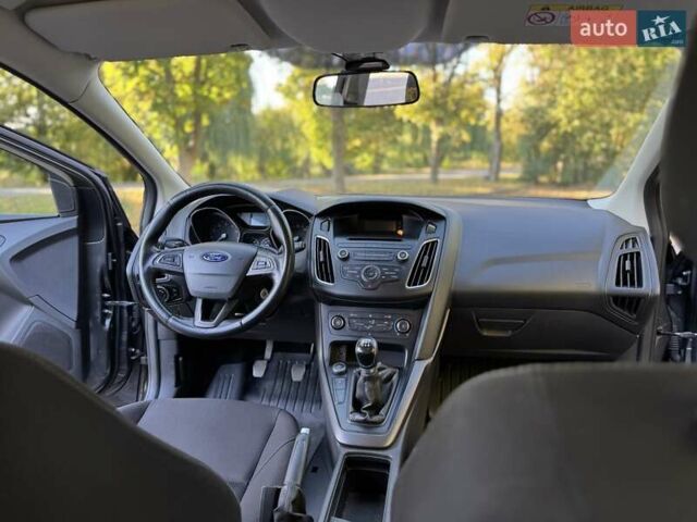 Сірий Форд Фокус, об'ємом двигуна 1 л та пробігом 148 тис. км за 8200 $, фото 11 на Automoto.ua