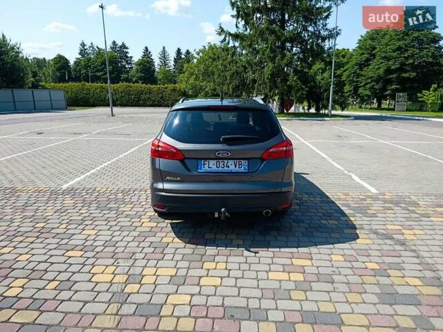 Серый Форд Фокус, объемом двигателя 2 л и пробегом 198 тыс. км за 9300 $, фото 12 на Automoto.ua
