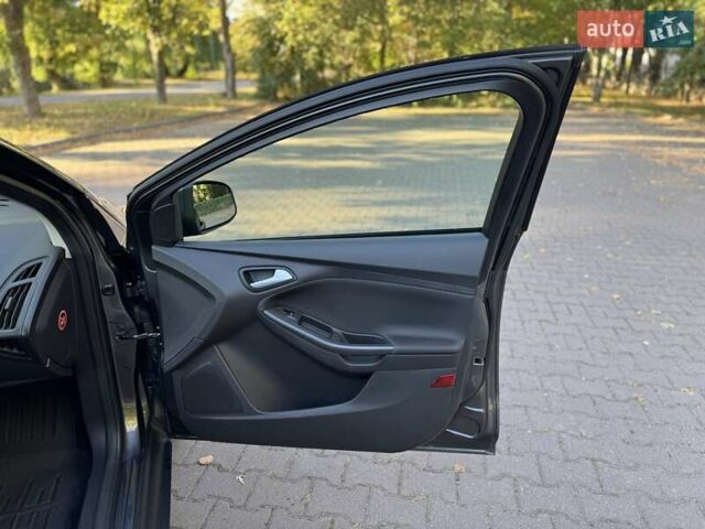 Сірий Форд Фокус, об'ємом двигуна 1 л та пробігом 148 тис. км за 8200 $, фото 16 на Automoto.ua