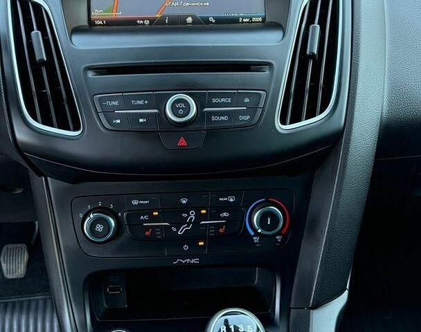 Сірий Форд Фокус, об'ємом двигуна 1.5 л та пробігом 224 тис. км за 8350 $, фото 23 на Automoto.ua