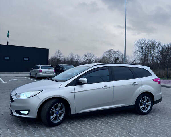 Сірий Форд Фокус, об'ємом двигуна 1.56 л та пробігом 198 тис. км за 7300 $, фото 1 на Automoto.ua