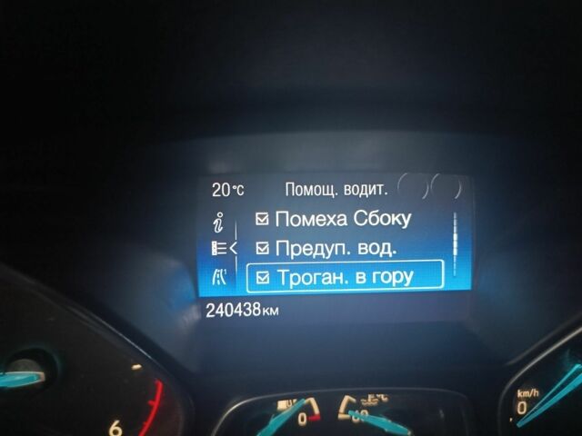 Серый Форд Фокус, объемом двигателя 1.5 л и пробегом 240 тыс. км за 8500 $, фото 6 на Automoto.ua