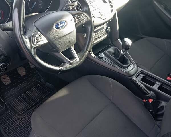 Сірий Форд Фокус, об'ємом двигуна 1.6 л та пробігом 224 тис. км за 8500 $, фото 13 на Automoto.ua