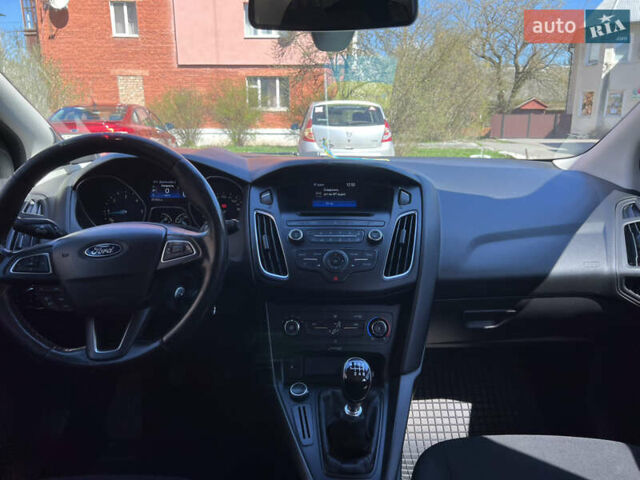 Форд Фокус 2015 у Коломые на Automoto.ua Сірий Форд Фокус, об'ємом двигуна 1.6 л та пробігом 240 тис. км за 8700 $, фото 9 на Automoto.ua