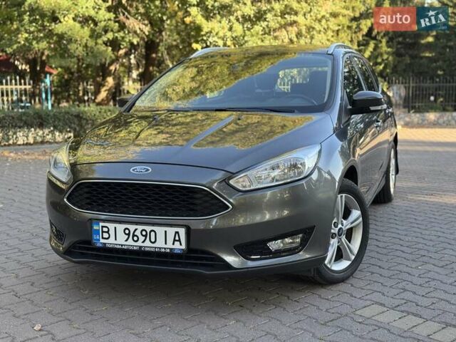 Сірий Форд Фокус, об'ємом двигуна 1 л та пробігом 148 тис. км за 8200 $, фото 3 на Automoto.ua