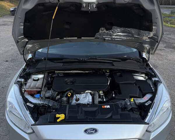 Серый Форд Фокус, объемом двигателя 1.6 л и пробегом 217 тыс. км за 9200 $, фото 9 на Automoto.ua