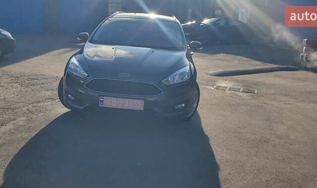 Серый Форд Фокус, объемом двигателя 1.5 л и пробегом 158 тыс. км за 8500 $, фото 4 на Automoto.ua