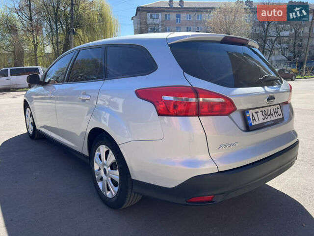 Форд Фокус 2015 у Коломые на Automoto.ua Сірий Форд Фокус, об'ємом двигуна 1.6 л та пробігом 240 тис. км за 8700 $, фото 6 на Automoto.ua