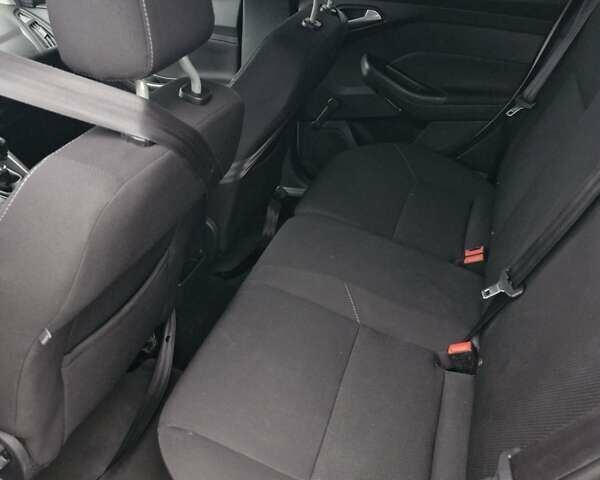 Форд Фокус 2015 в Запорожье на Automoto.ua Серый Форд Фокус, объемом двигателя 1.5 л и пробегом 229 тыс. км за 8850 $, фото 7 на Automoto.ua