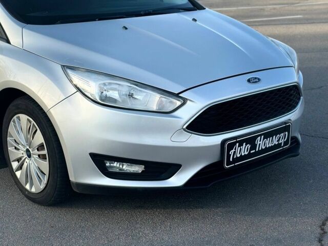 Сірий Форд Фокус, об'ємом двигуна 0 л та пробігом 229 тис. км за 8300 $, фото 1 на Automoto.ua