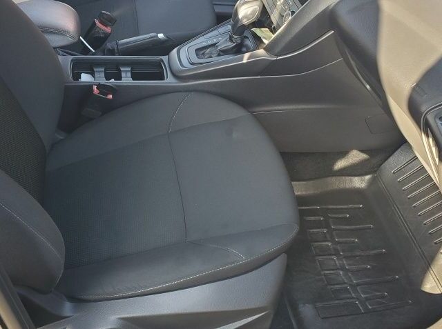 Серый Форд Фокус, объемом двигателя 1.5 л и пробегом 158 тыс. км за 8500 $, фото 11 на Automoto.ua