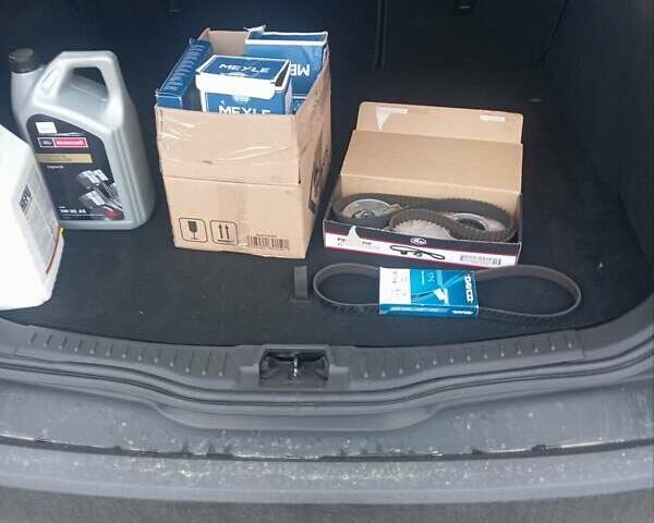 Сірий Форд Фокус, об'ємом двигуна 1.6 л та пробігом 224 тис. км за 8500 $, фото 25 на Automoto.ua