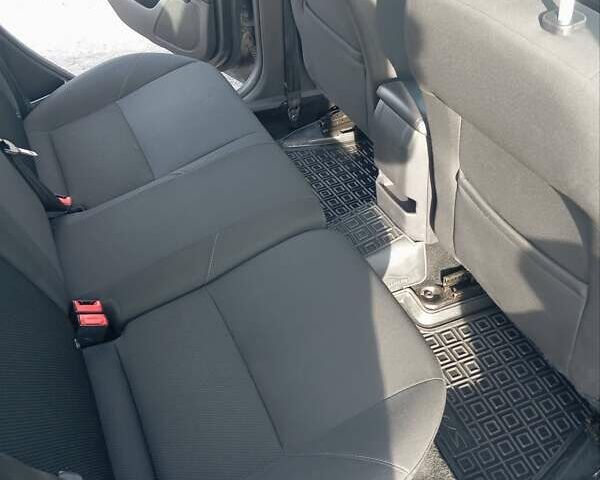 Сірий Форд Фокус, об'ємом двигуна 1.6 л та пробігом 224 тис. км за 8500 $, фото 20 на Automoto.ua