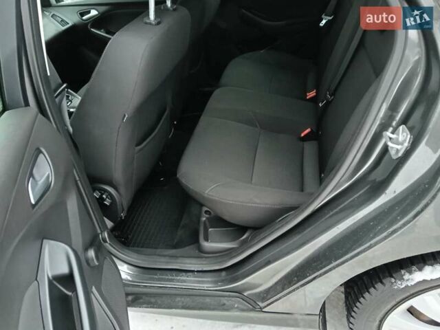 Серый Форд Фокус, объемом двигателя 1.5 л и пробегом 208 тыс. км за 7900 $, фото 15 на Automoto.ua