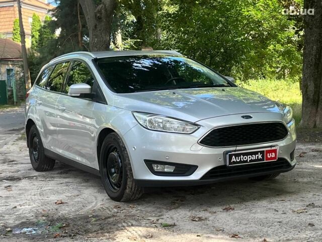 Сірий Форд Фокус, об'ємом двигуна 1.5 л та пробігом 268 тис. км за 8490 $, фото 2 на Automoto.ua