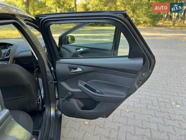 Сірий Форд Фокус, об'ємом двигуна 1 л та пробігом 148 тис. км за 8200 $, фото 18 на Automoto.ua