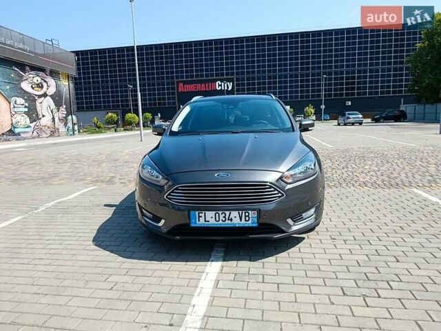 Серый Форд Фокус, объемом двигателя 2 л и пробегом 198 тыс. км за 9300 $, фото 4 на Automoto.ua