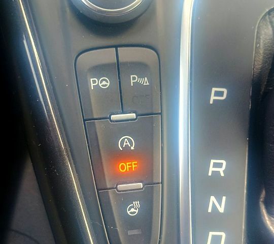 Серый Форд Фокус, объемом двигателя 1.5 л и пробегом 228 тыс. км за 11570 $, фото 1 на Automoto.ua