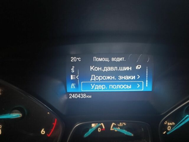 Серый Форд Фокус, объемом двигателя 1.5 л и пробегом 240 тыс. км за 8500 $, фото 7 на Automoto.ua