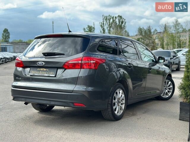 Сірий Форд Фокус, об'ємом двигуна 1.5 л та пробігом 210 тис. км за 7800 $, фото 1 на Automoto.ua
