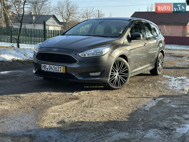 Серый Форд Фокус, объемом двигателя 1.5 л и пробегом 239 тыс. км за 8899 $, фото 3 на Automoto.ua