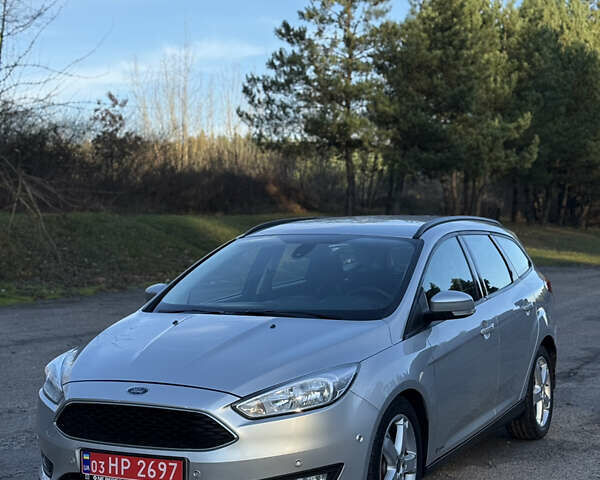 Серый Форд Фокус, объемом двигателя 1.6 л и пробегом 217 тыс. км за 9200 $, фото 4 на Automoto.ua