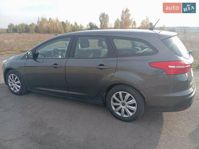 Сірий Форд Фокус, об'ємом двигуна 1.6 л та пробігом 224 тис. км за 8500 $, фото 5 на Automoto.ua