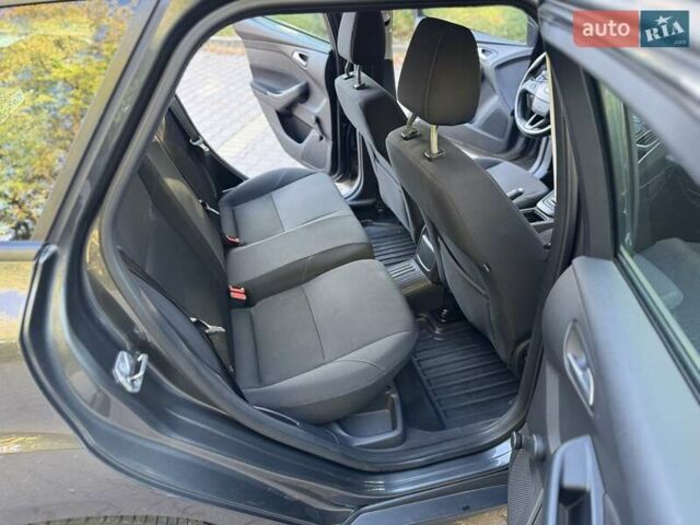 Сірий Форд Фокус, об'ємом двигуна 1 л та пробігом 148 тис. км за 8200 $, фото 21 на Automoto.ua