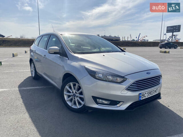 Серый Форд Фокус, объемом двигателя 1.5 л и пробегом 276 тыс. км за 8800 $, фото 5 на Automoto.ua