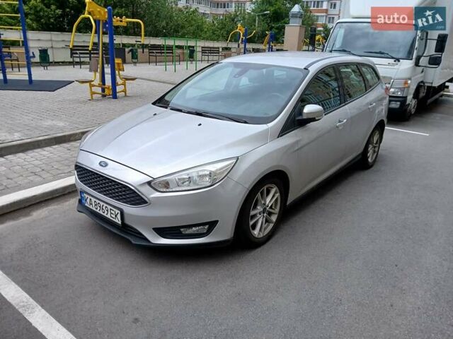 Серый Форд Фокус, объемом двигателя 1 л и пробегом 127 тыс. км за 8000 $, фото 1 на Automoto.ua