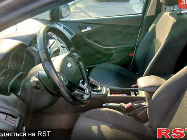 Серый Форд Фокус, объемом двигателя 1 л и пробегом 128 тыс. км за 6200 $, фото 5 на Automoto.ua