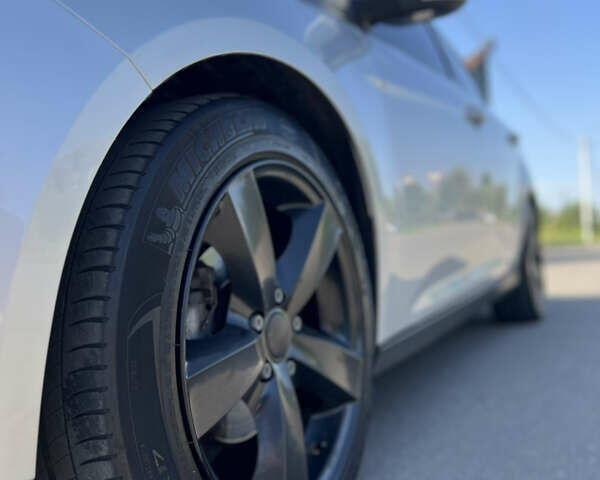 Серый Форд Фокус, объемом двигателя 1.5 л и пробегом 218 тыс. км за 9150 $, фото 20 на Automoto.ua