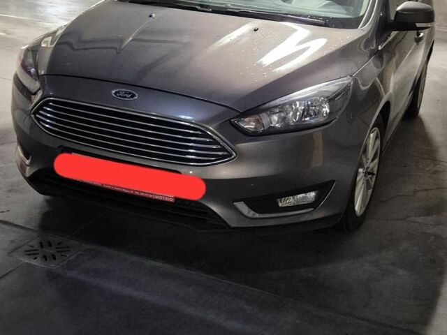 Серый Форд Фокус, объемом двигателя 1.5 л и пробегом 190 тыс. км за 9600 $, фото 2 на Automoto.ua