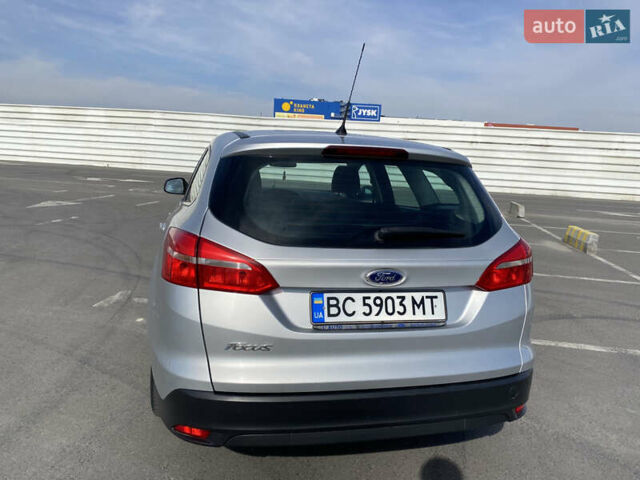 Серый Форд Фокус, объемом двигателя 1.5 л и пробегом 276 тыс. км за 8800 $, фото 9 на Automoto.ua