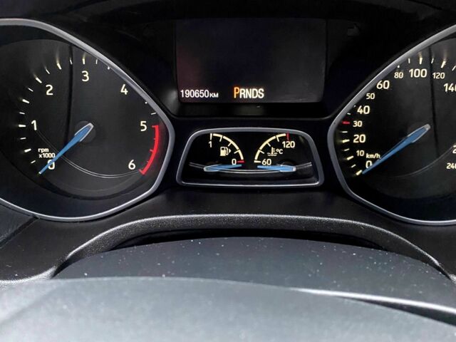 Серый Форд Фокус, объемом двигателя 1.5 л и пробегом 190 тыс. км за 9600 $, фото 7 на Automoto.ua