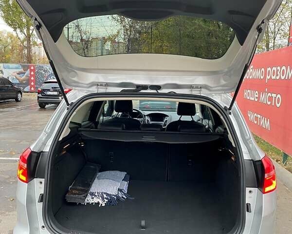 Форд Фокус 2016 в Киеве на Automoto.ua Серый Форд Фокус, объемом двигателя 1.5 л и пробегом 175 тыс. км за 11700 $, фото 5 на Automoto.ua