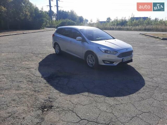 Серый Форд Фокус, объемом двигателя 2 л и пробегом 288 тыс. км за 11800 $, фото 5 на Automoto.ua